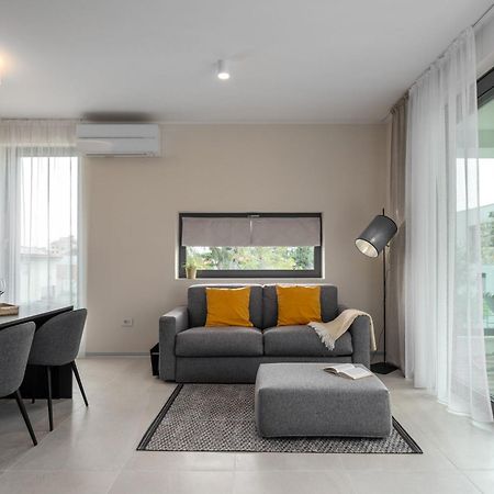 The Q Bliss - Your New 4-Star Hideaway With A Garage Rovinj Extérieur photo