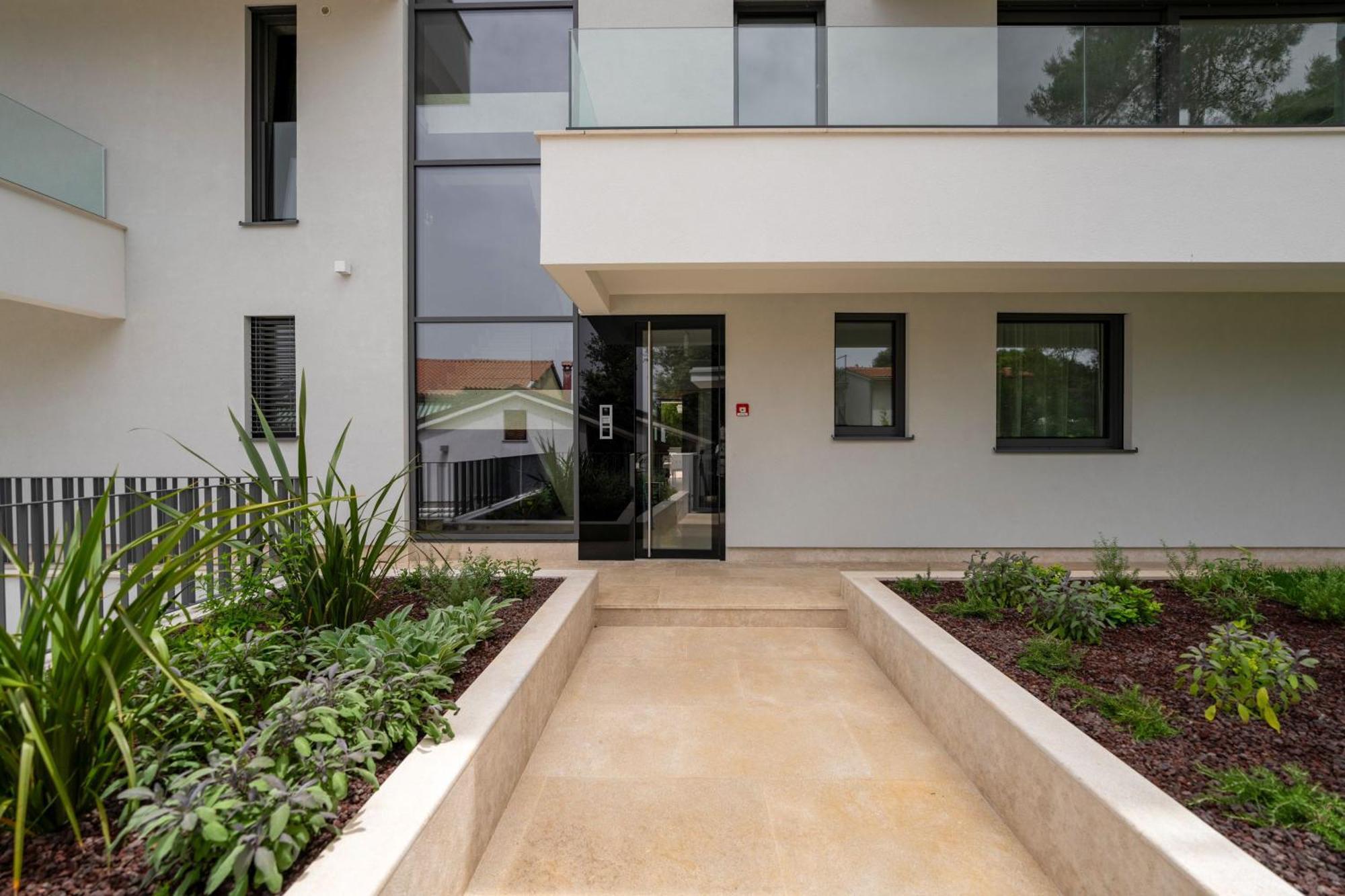 The Q Bliss - Your New 4-Star Hideaway With A Garage Rovinj Extérieur photo