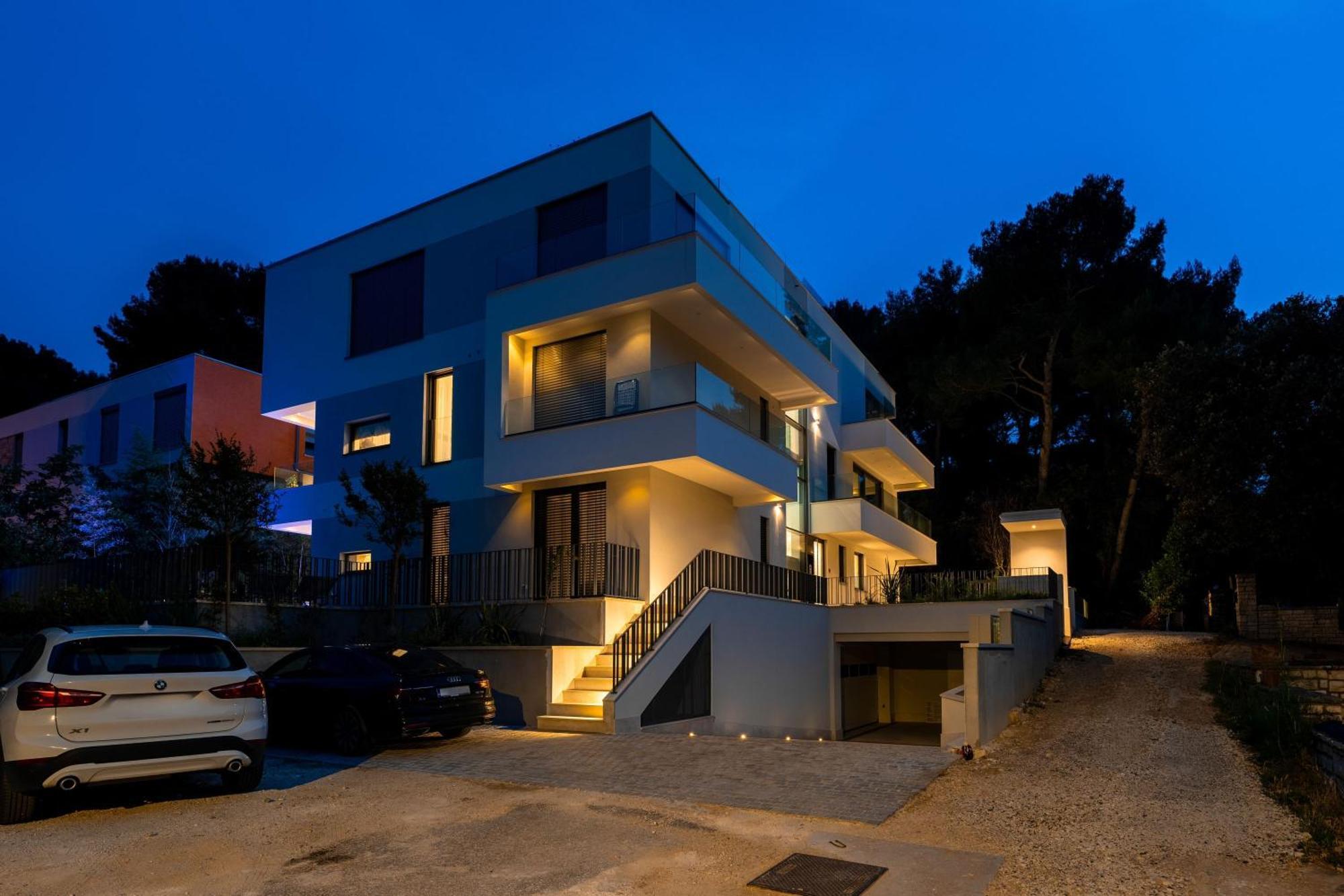 The Q Bliss - Your New 4-Star Hideaway With A Garage Rovinj Extérieur photo