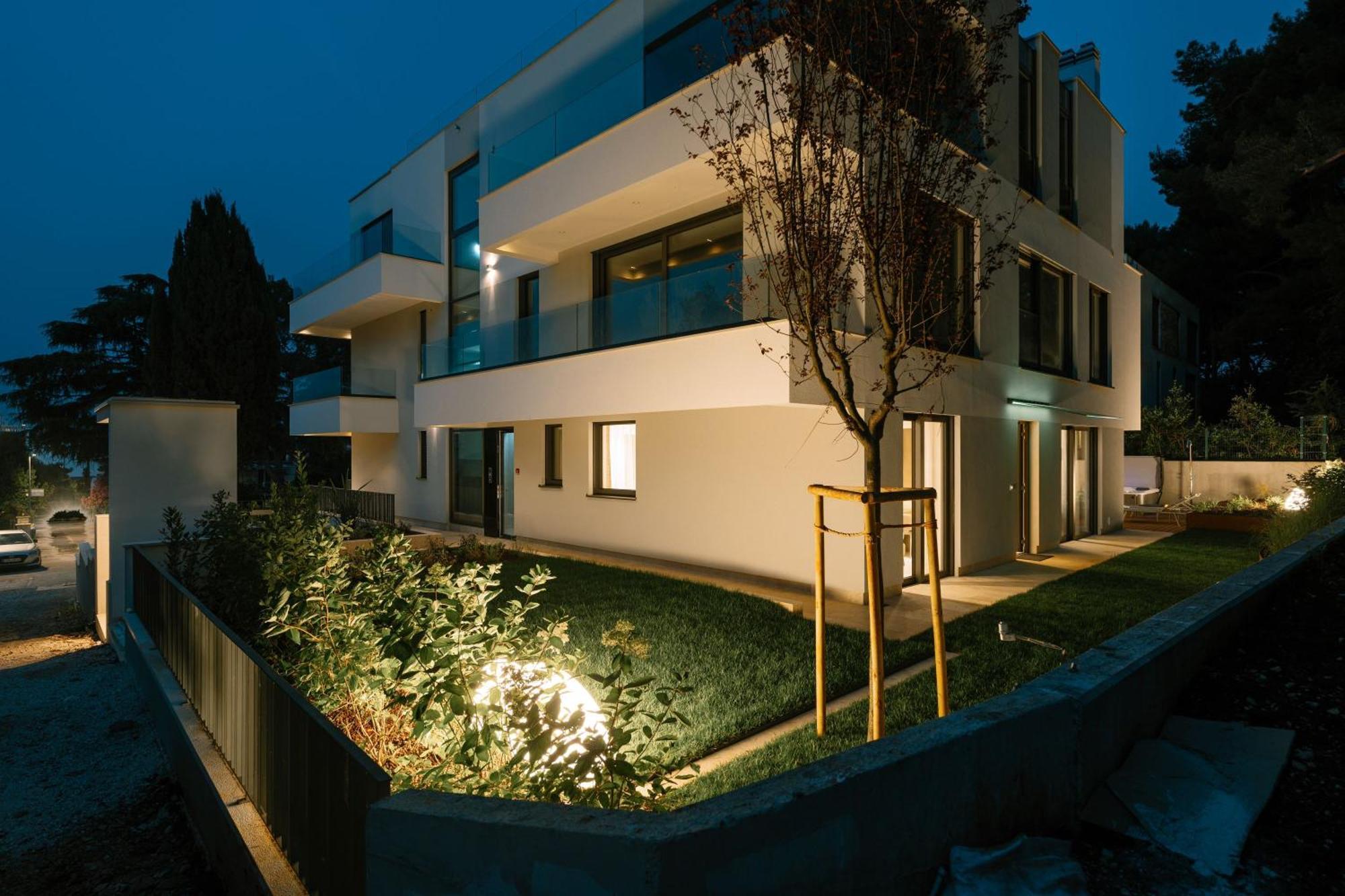 The Q Bliss - Your New 4-Star Hideaway With A Garage Rovinj Extérieur photo
